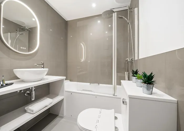 Nell Gwynn Chelsea Accommodation London